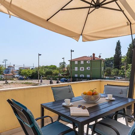 Apartments Dolac Nerezine Ngoại thất bức ảnh