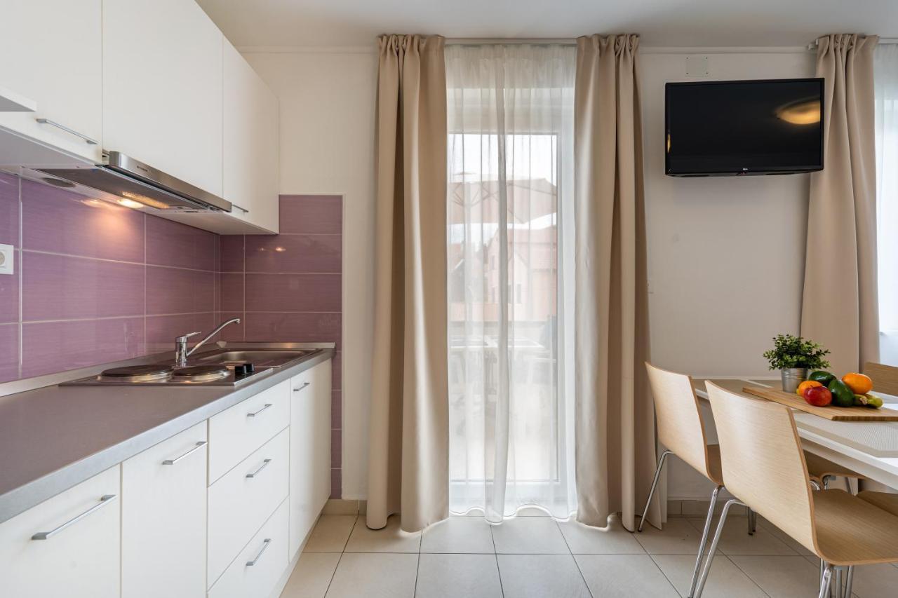 Apartments Dolac Nerezine Ngoại thất bức ảnh